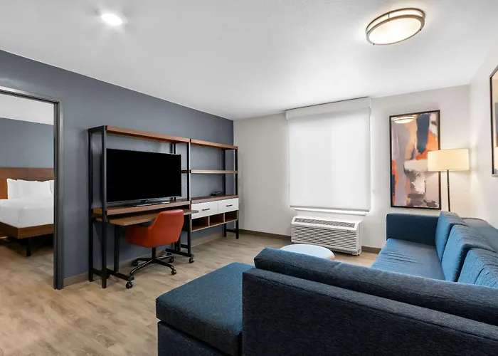Everhome Sports Entertainment District By Choice Hotel Glendale