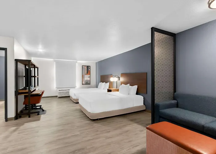 Hotel Everhome Sports Entertainment District By Choice