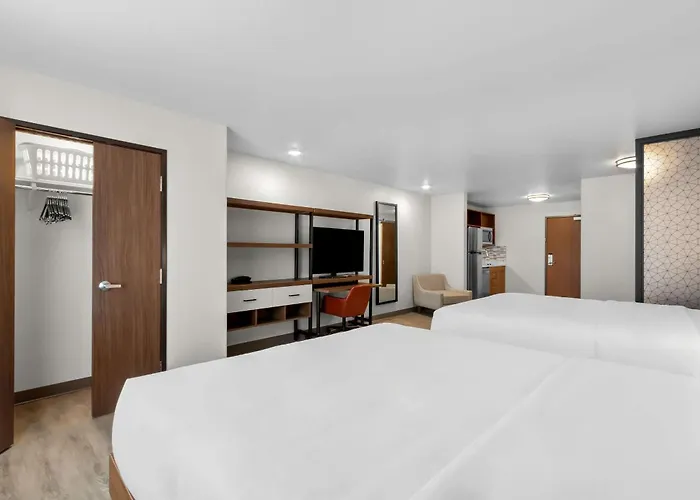 Everhome Sports Entertainment District By Choice 4*