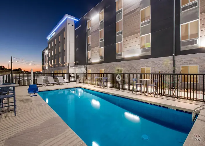 Everhome Sports Entertainment District By Choice Hotel