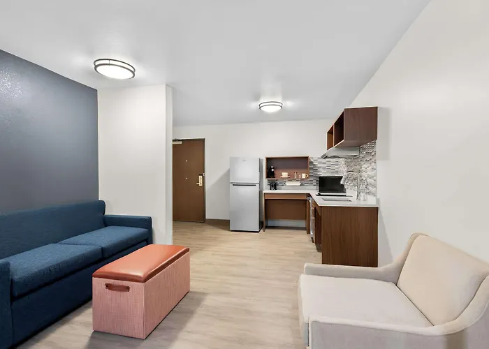 Everhome Sports Entertainment District By Choice Hotel Glendale
