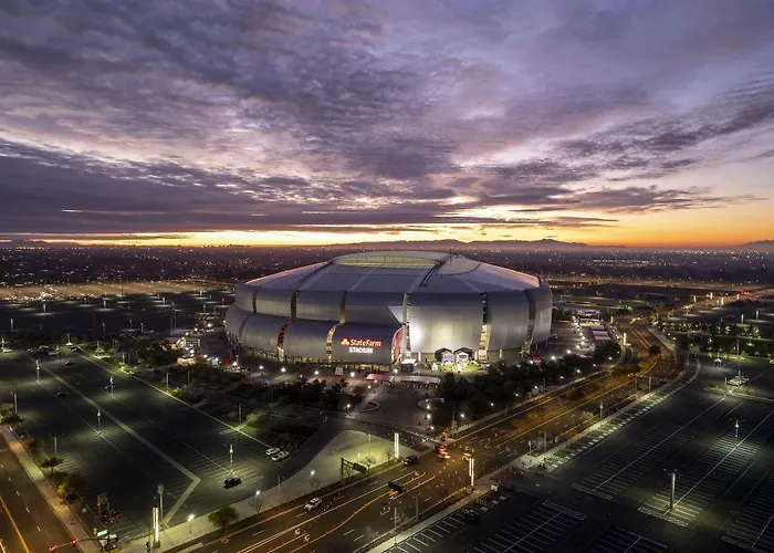 Everhome Sports Entertainment District By Choice 4*